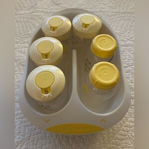 Medela Bottle Organizer with 6 bottles